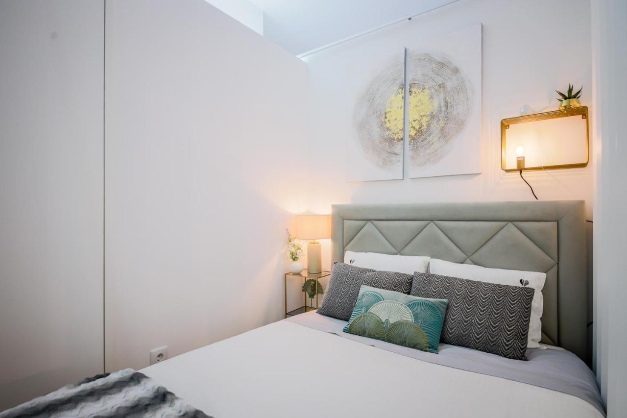 The Twin Apartments Porto Bagian luar foto