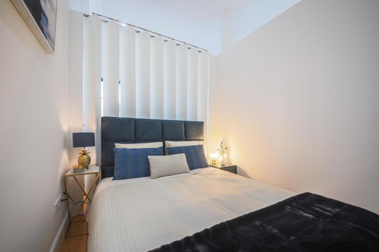 The Twin Apartments Porto Bagian luar foto