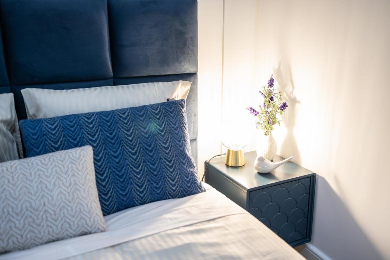 The Twin Apartments Porto Bagian luar foto
